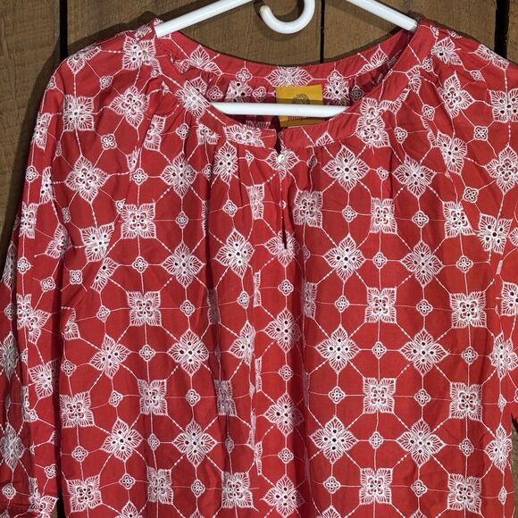 Ruby Rd. Red & White Flower Embroidery Detail Single Stitch size M Cotton Vintag - Picture 3 of 14